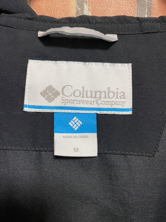 コロンビア  Columbia ナイロンジャケット　ブラック　フリース