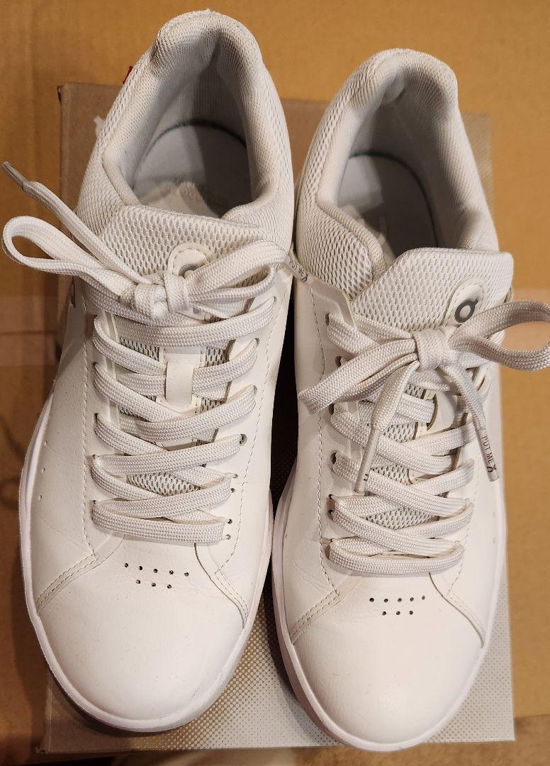ON THE ROGER Advantage スニーカー