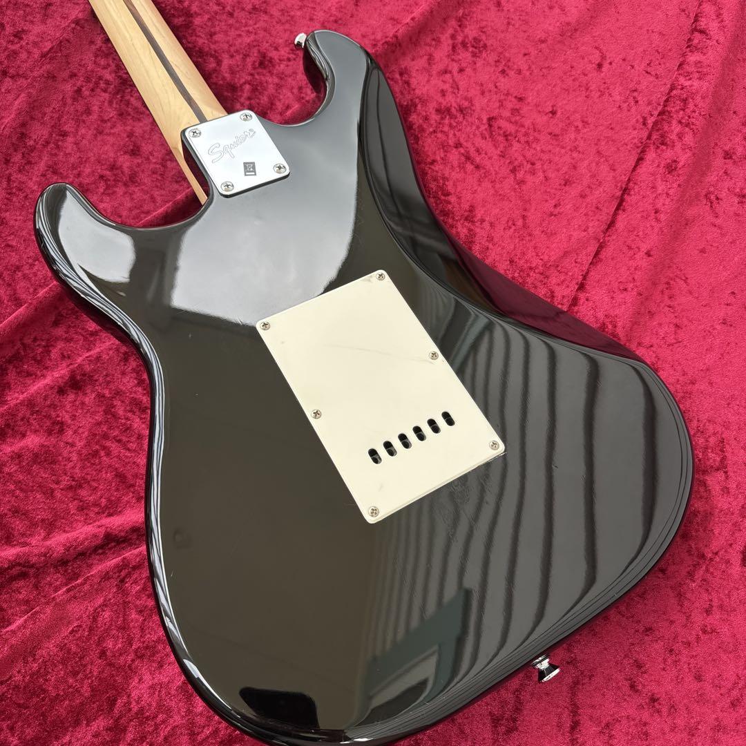 美品 メンテ済 Squier BULLET STRATOCASTER BLK Squier Bullet Stratocaster HSS with Tremolo Limited-Edition