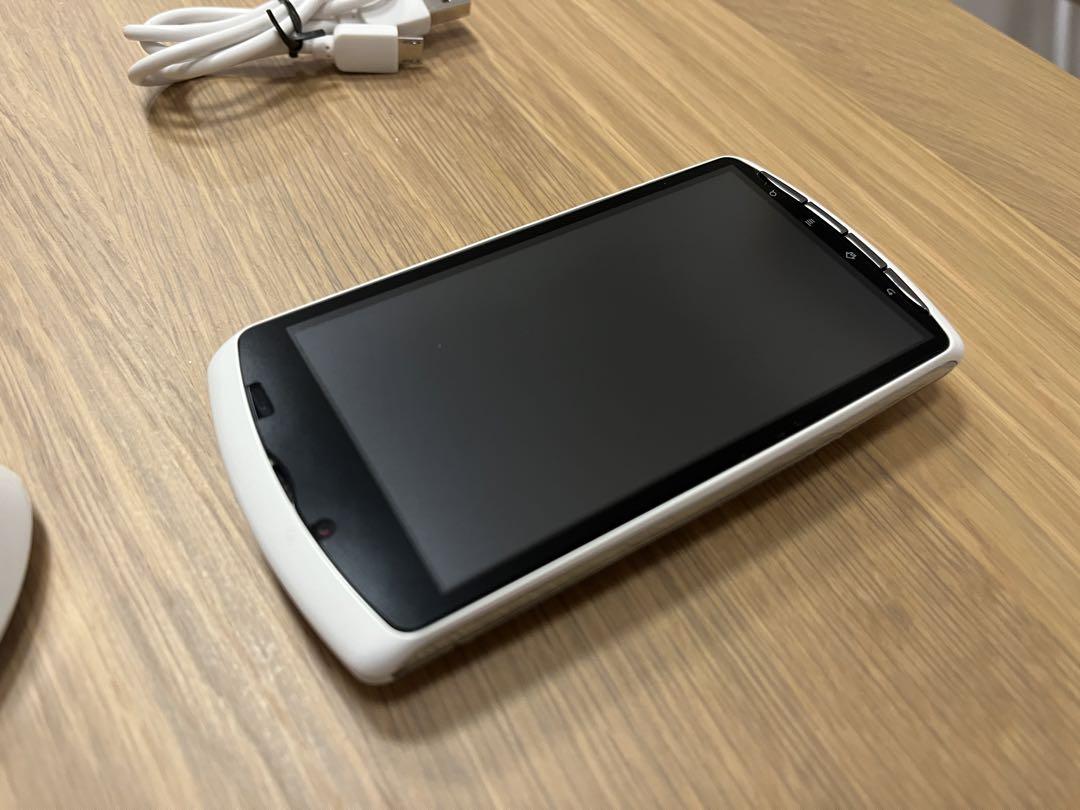 Xperia play