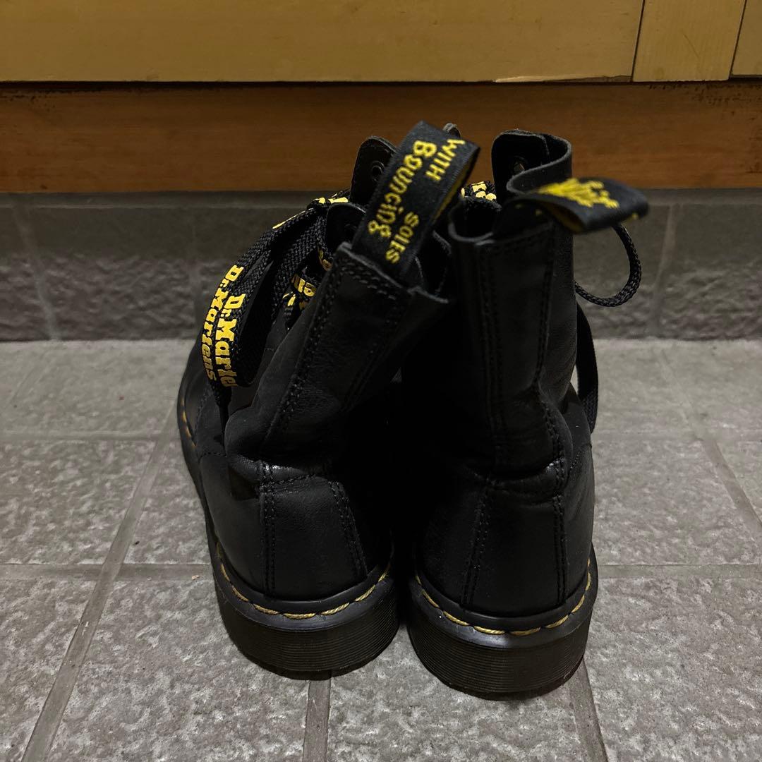 Dr. Martens 8ホール ブーツ