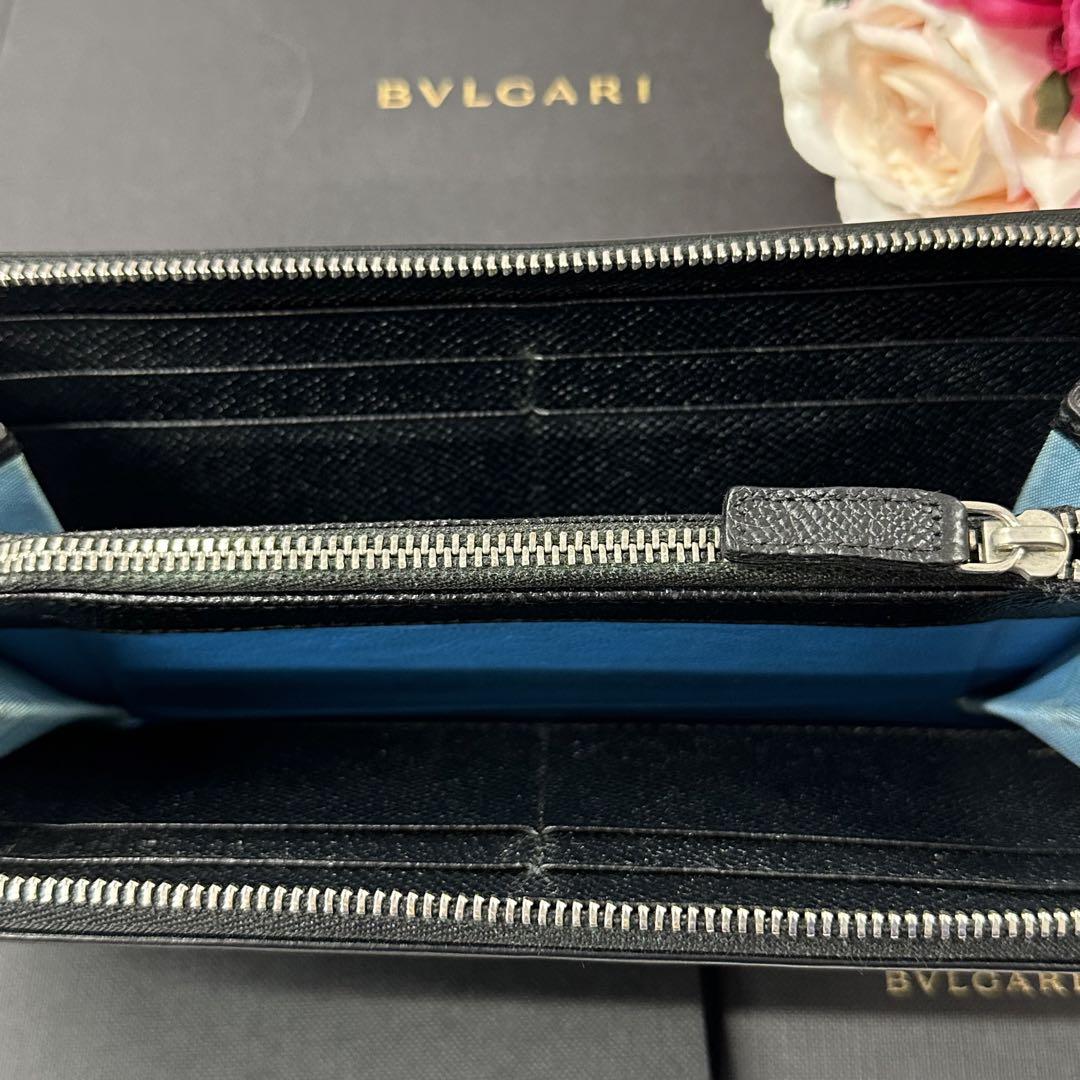 新品同様‼️ ブルガリ　BVLGARI 財布　長財布　L字ファスナー　チャーム
