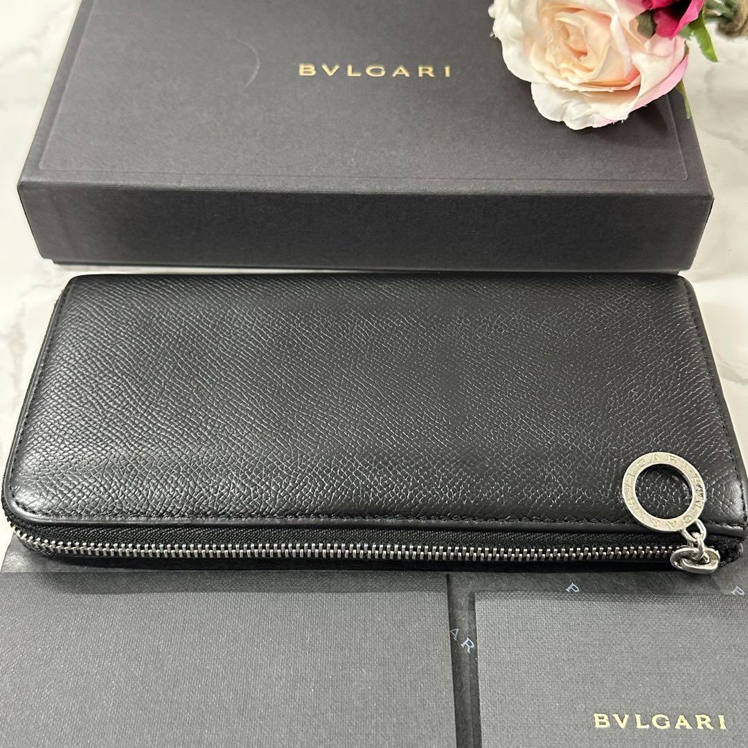 新品同様‼️ ブルガリ　BVLGARI 財布　長財布　L字ファスナー　チャーム