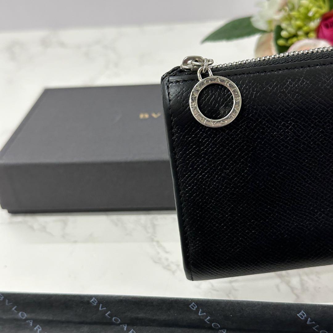 新品同様‼️ ブルガリ　BVLGARI 財布　長財布　L字ファスナー　チャーム