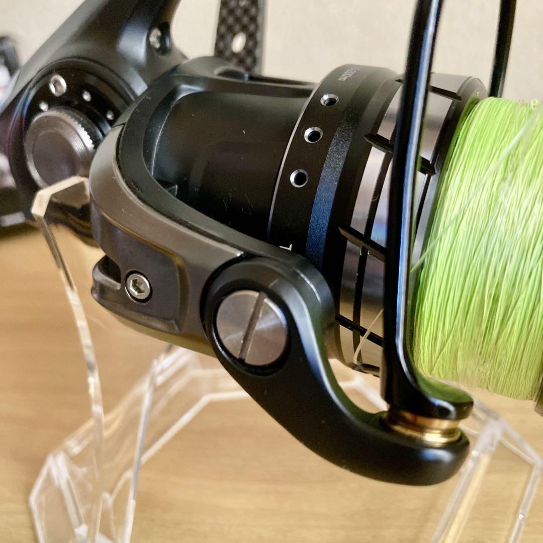 美品 Abu Garcia ROXANI 2500MSH スピニングリール