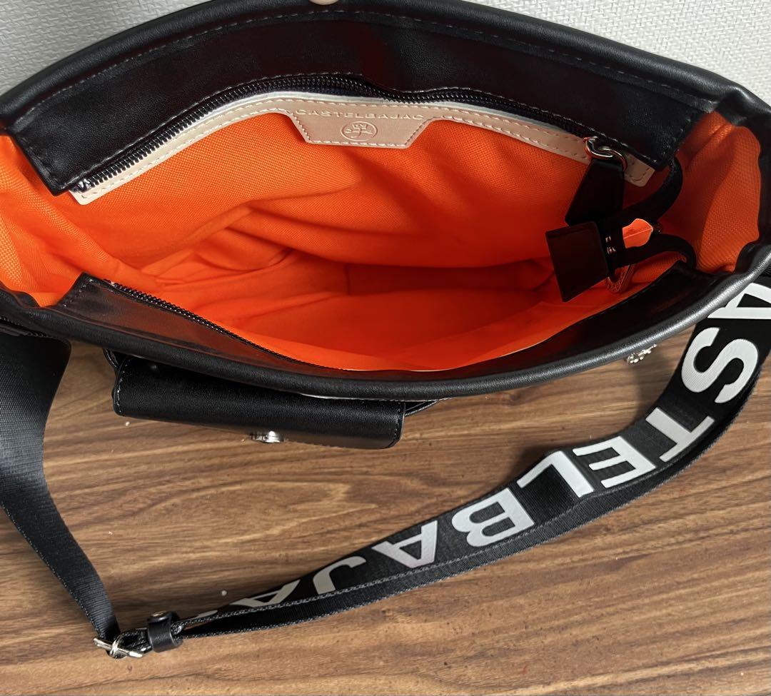 【極美品】カステルバジャック　ショルダーバッグ　ダルトン026133 ブラック黒