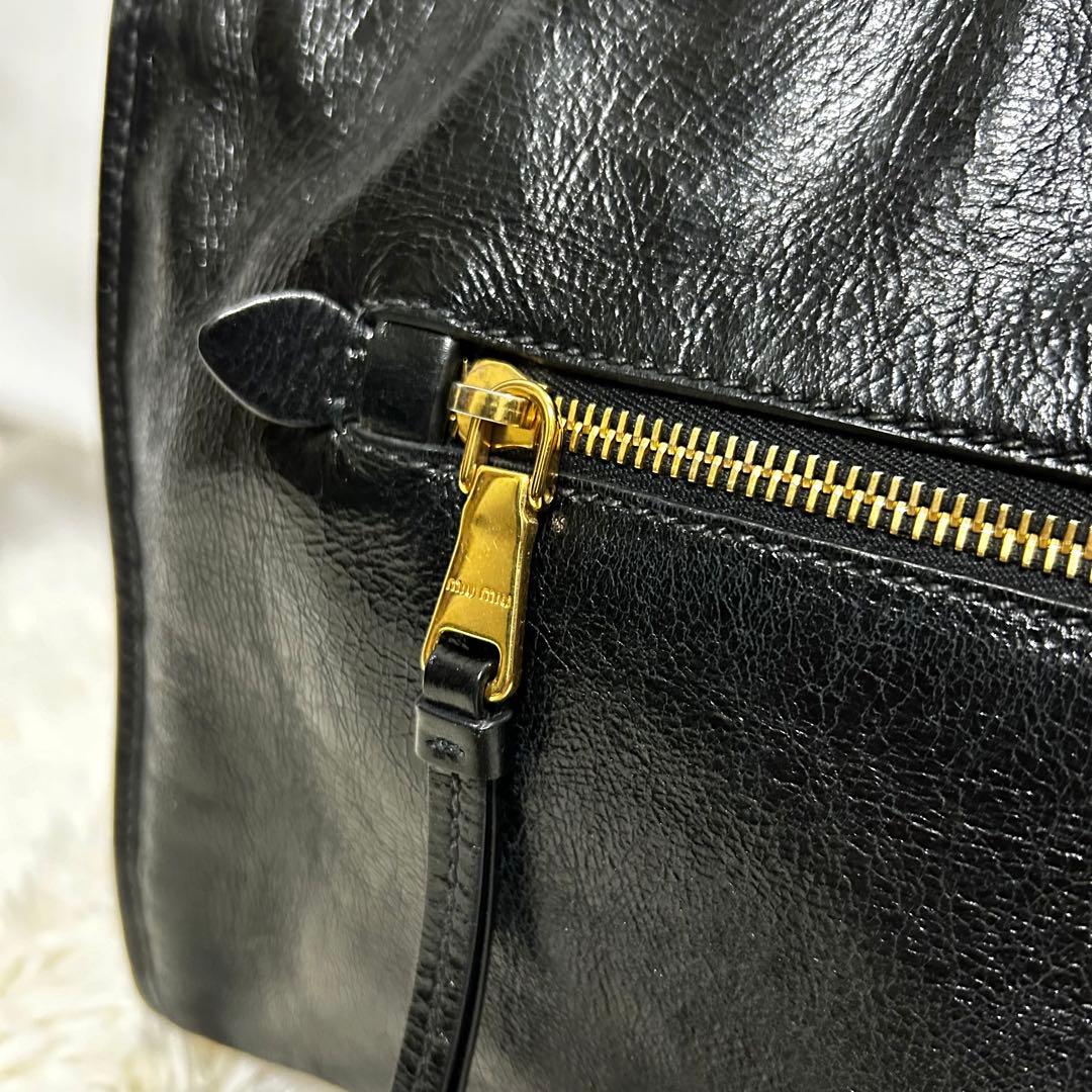 美品 miumiu 牛革 レザー トートバッグ ショルダーバッグ 2way 黒 美品 miumiu 牛革 レザー トートバッグ ショルダーバッグ 2way 黒