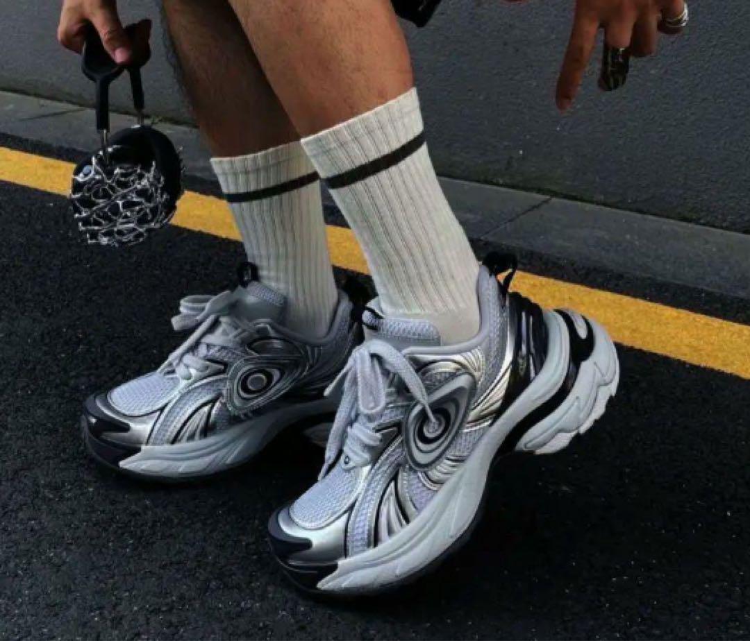 ダッドスニーカー
