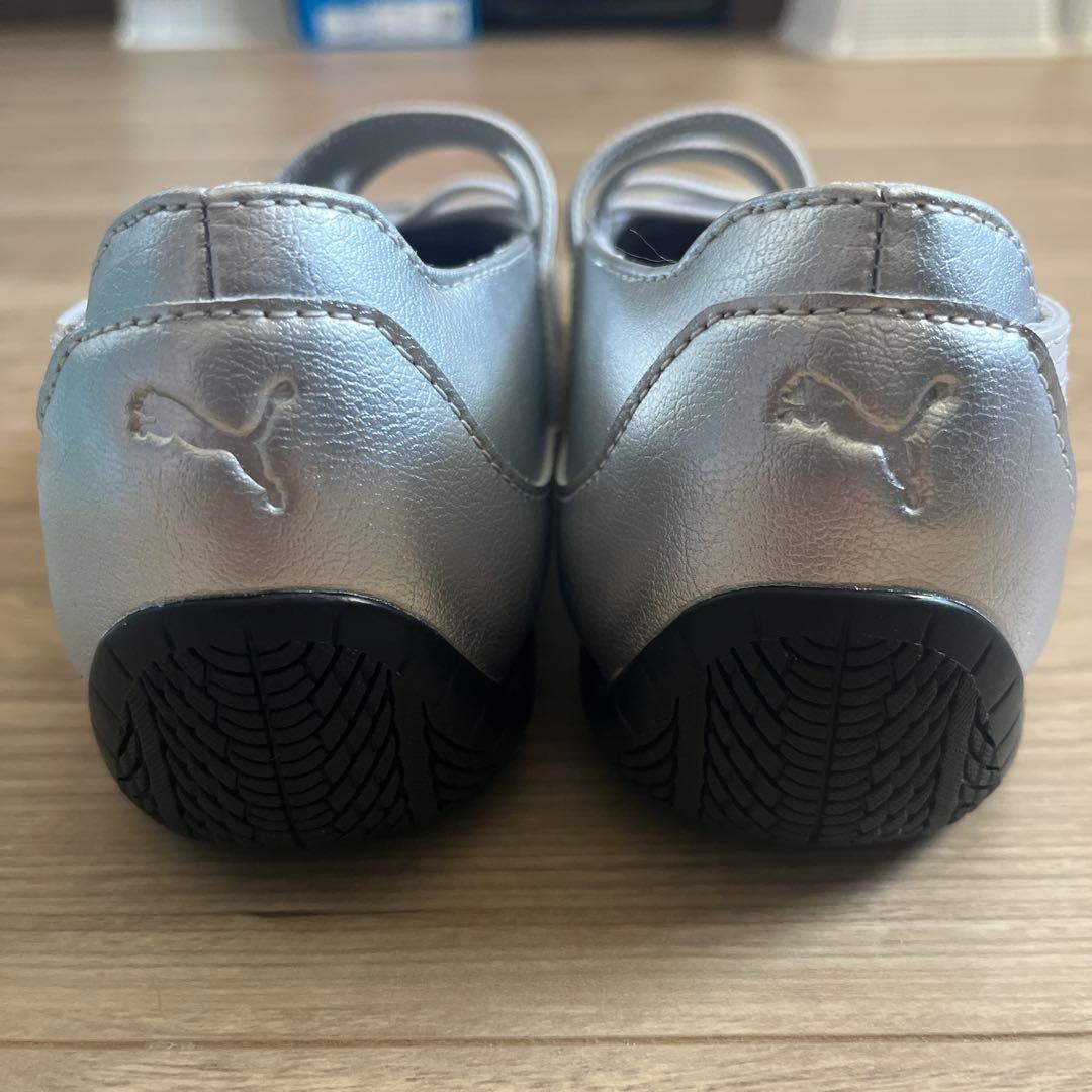 Puma Ortholite シルバーバレエシューズ Puma Ortholite シルバーバレエシューズ