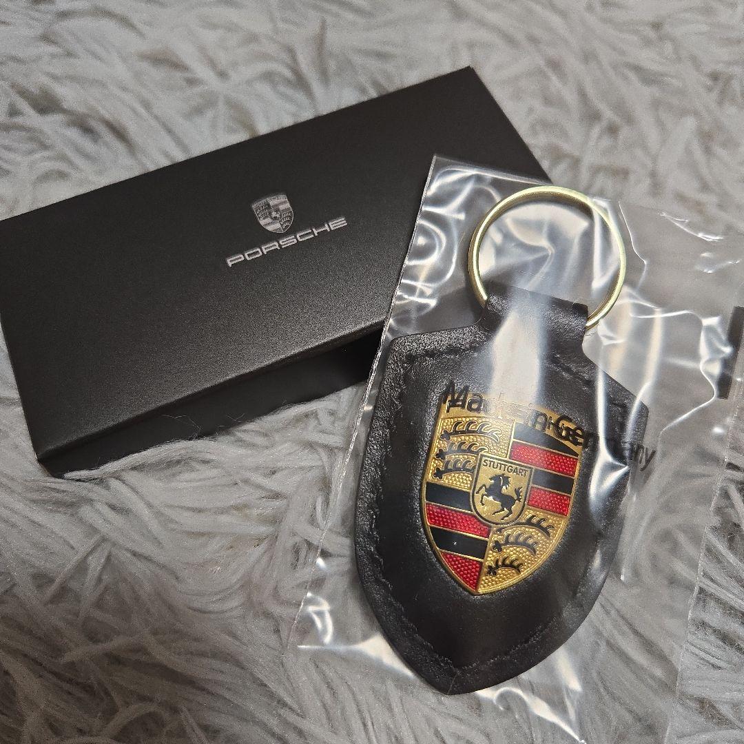 ポルシェ クレストキーリング ブラック 黒色 レア 新品 正規品 Porsche