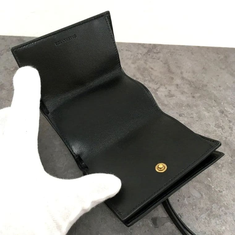 送料込み！ 未使用品 BALENCIAGA コンパクトウォレット 箱 529