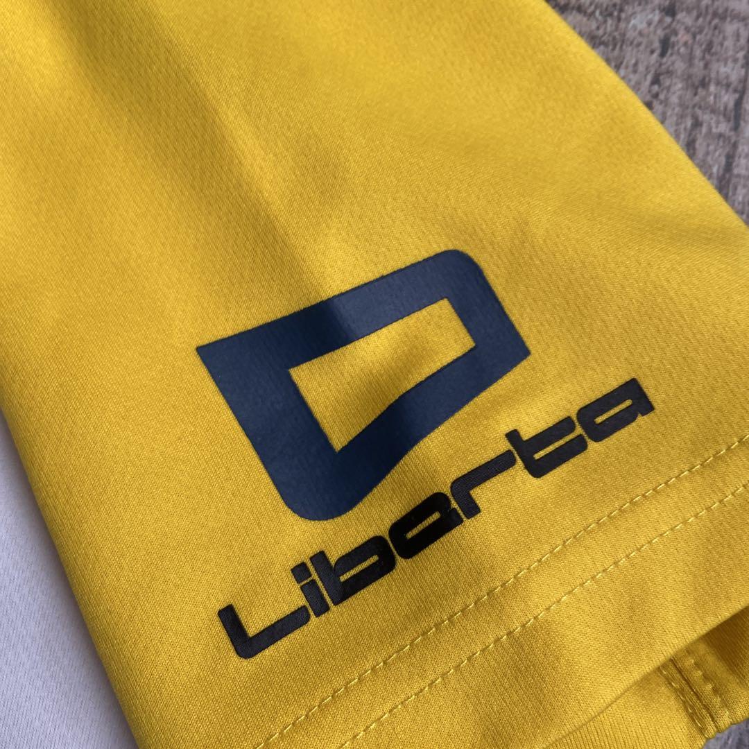 リベルタ　サッカー　ユニフォーム　Tシャツ　ハーフパンツ