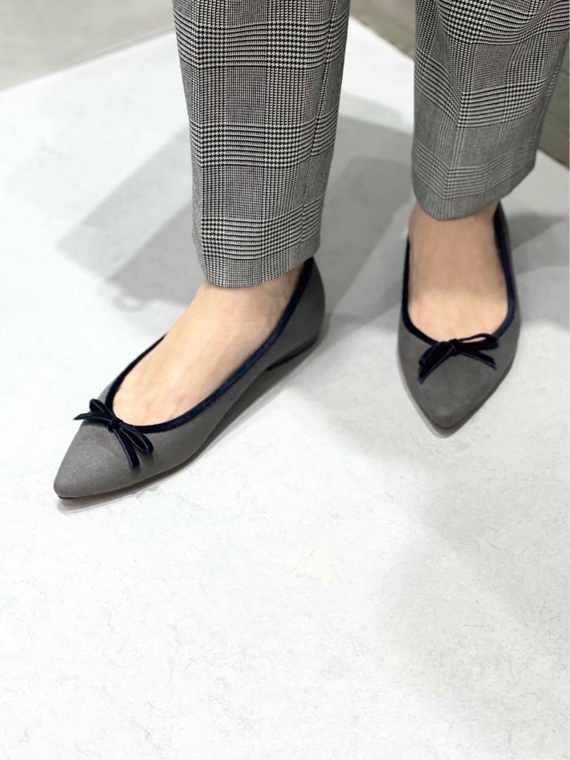 LE TALONポインテッドベルベットリボンバレエ