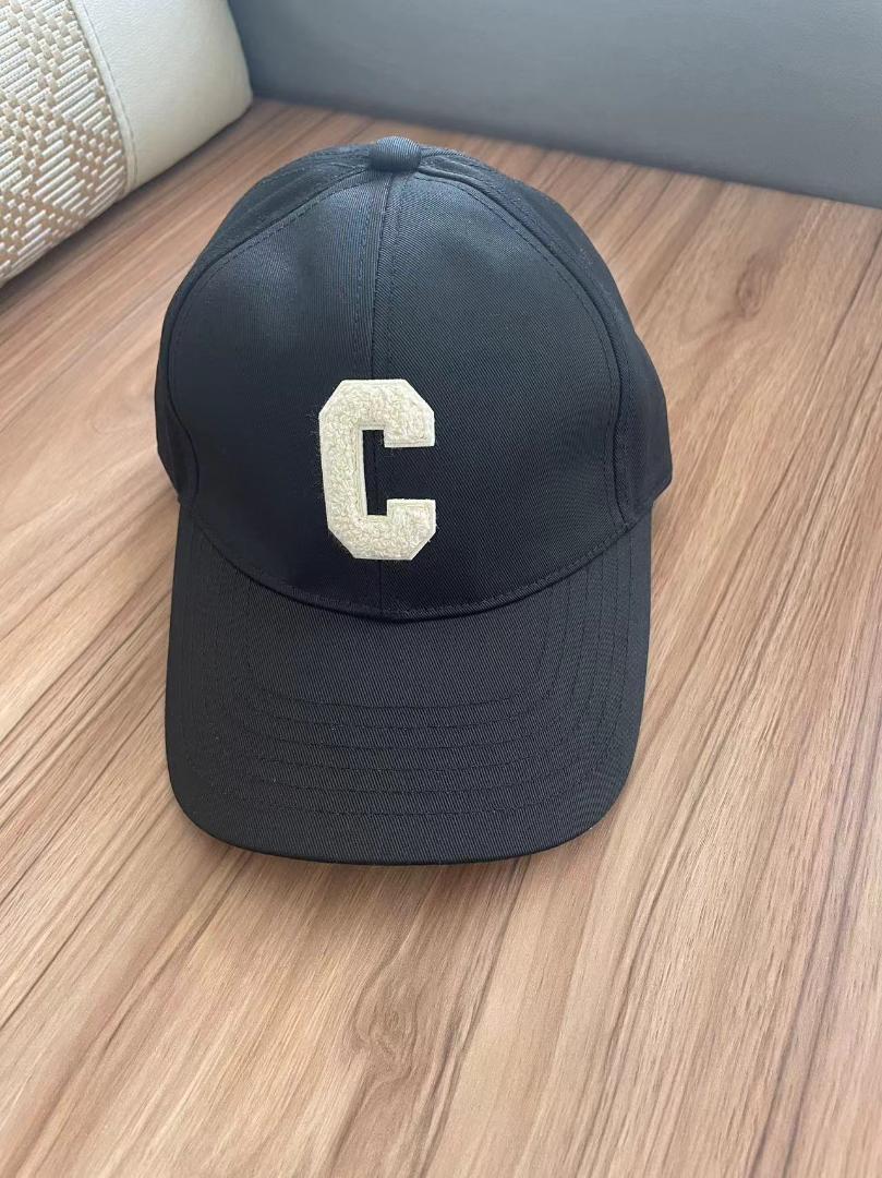 CELINE ブラック キャップ