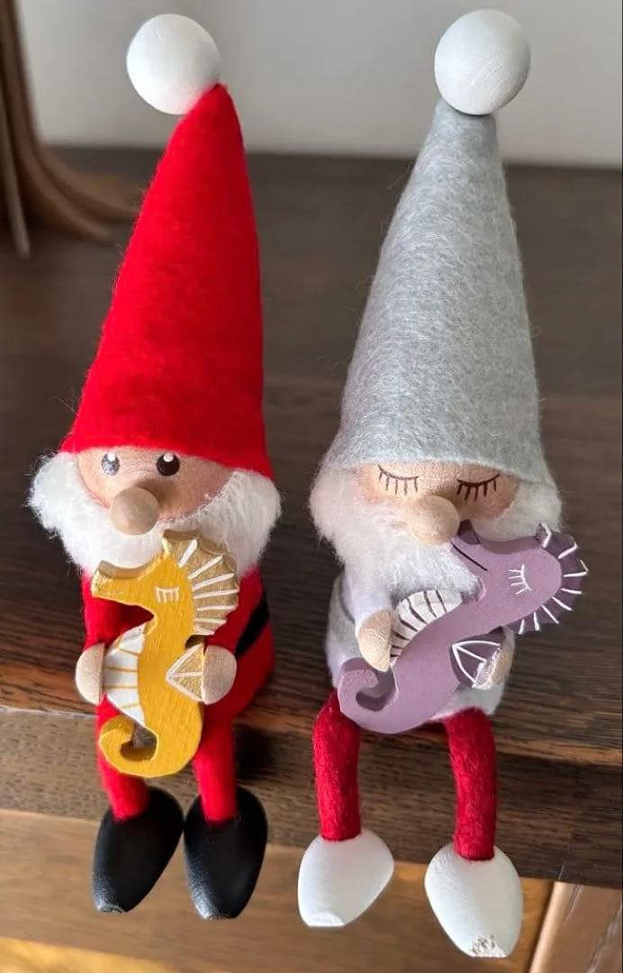 ノルディカニッセ タツノオトシゴを抱えたサンタクロース サイレント