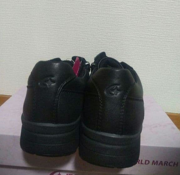新品17600円☆MOON STAR ムーンスター レザースニーカー 本革22黒 新品17600円☆MOON STAR ムーンスター レザースニーカー 本革22黒
