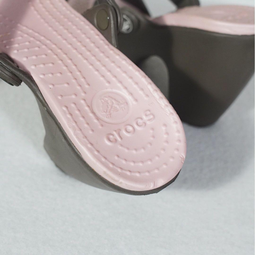 大人気 廃盤品《crocs》サイプラス(w6)ヒール サンダル 美品 軽量