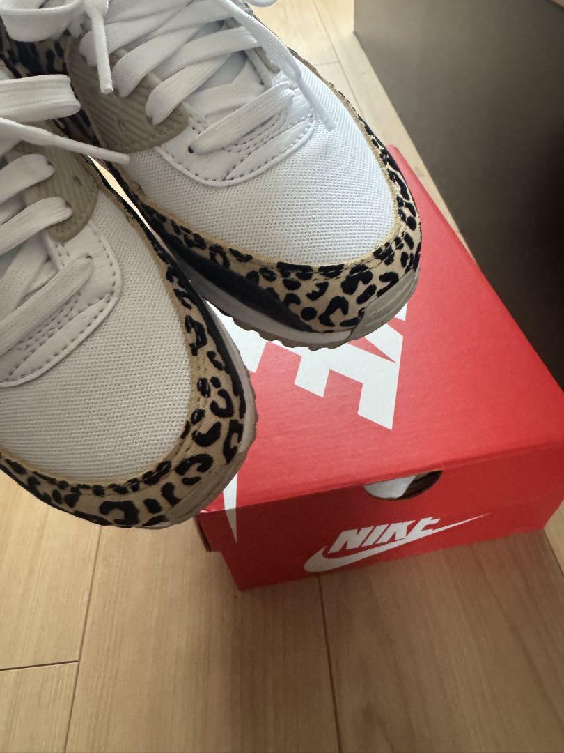NIKE Air Max ヒョウ柄スニーカー