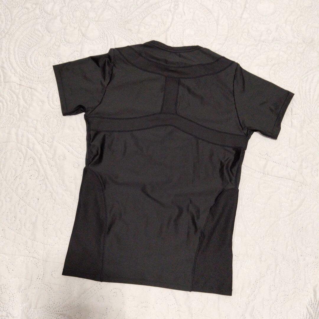 UNIQLO ユニクロ】Tシャツ ボディタッチ（L表記）ストレッチ