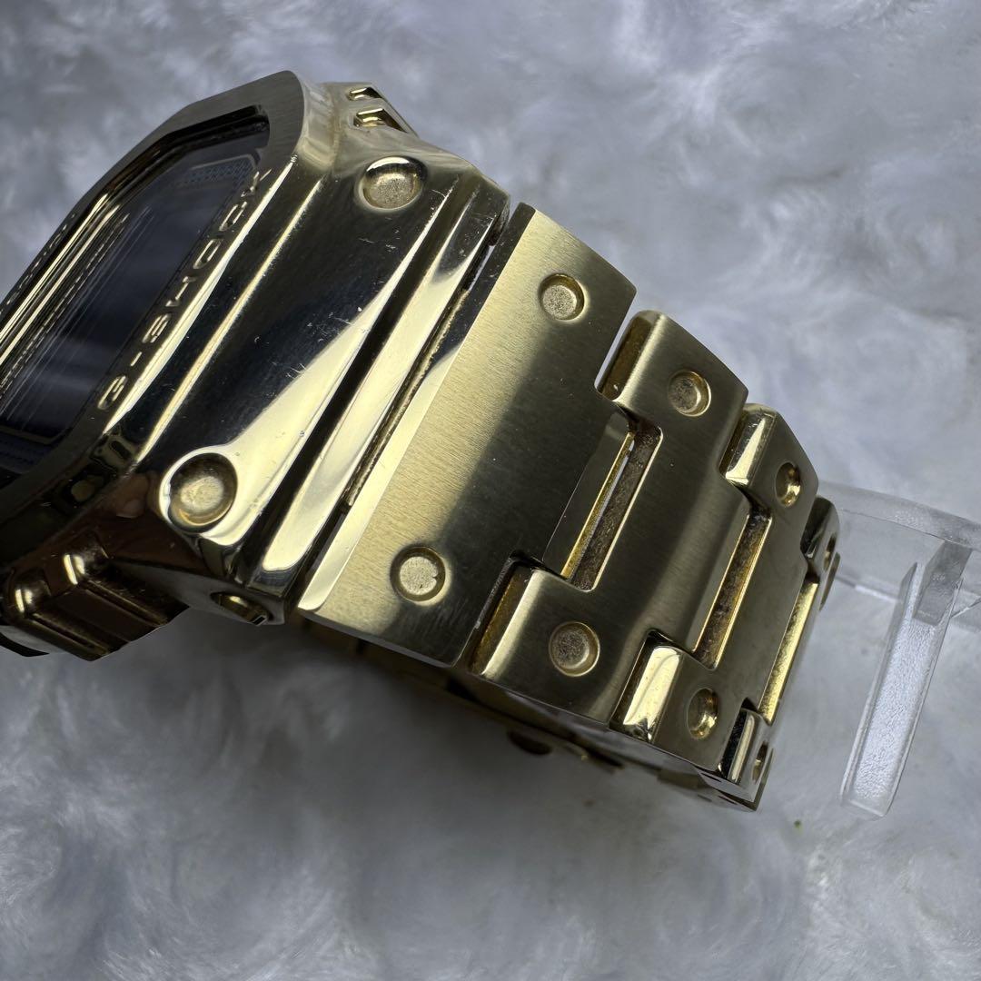 美品　カシオ G-SHOCK GMW-B5000GD-9JF ゴールド 国内正規