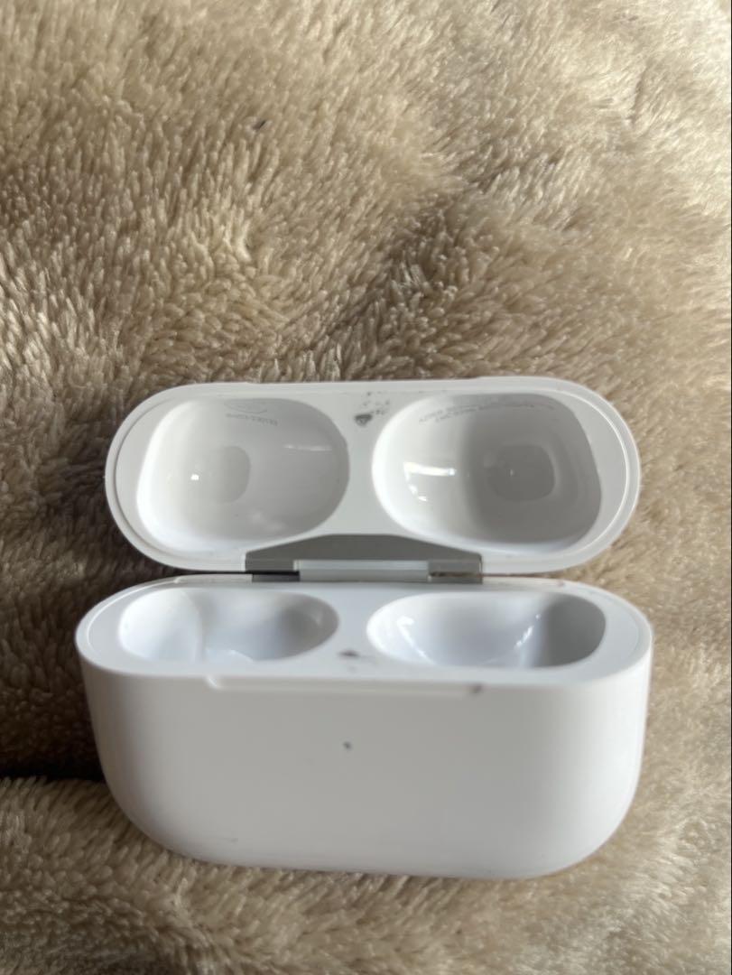 春子　　　AirPods pro 第2世代 正規品