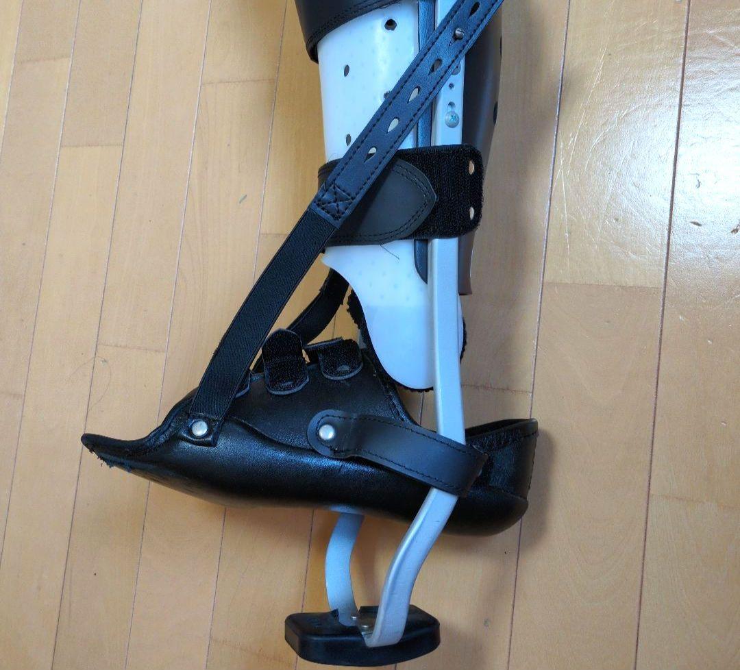 左短下肢装具　足首骨折　リハビリ　歩行補助　装具用靴付き