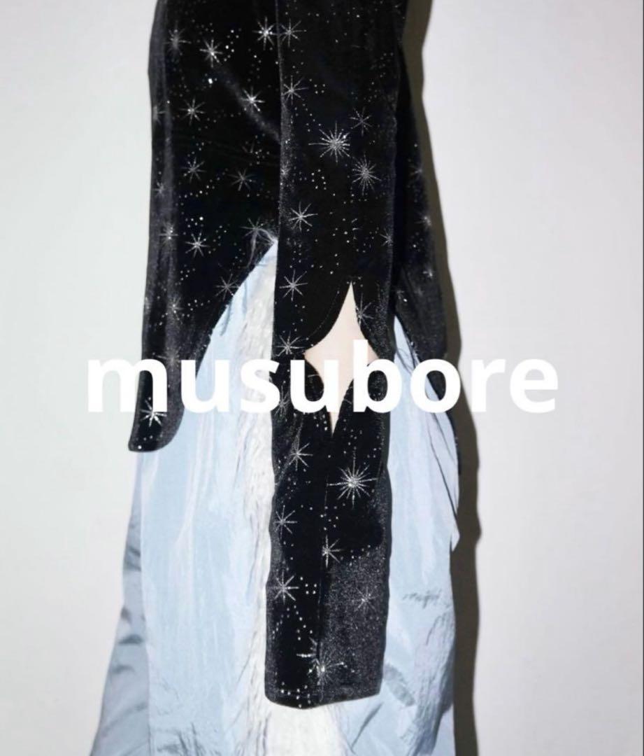 1回のみ着用　musubore ダイヤカットUトップス　ブラック