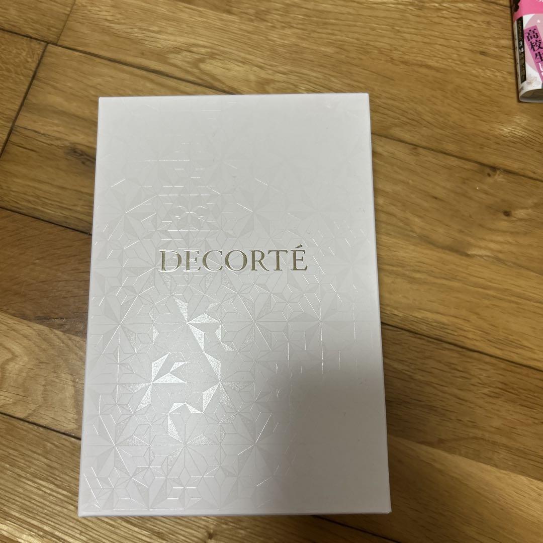 DECORTÉ AQ バスエッセンス メンバーシップギフト 2025 A