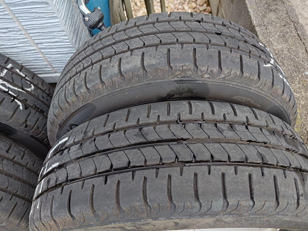 15インチ ホイールと185/60r15セットNEWNOヴィッツ