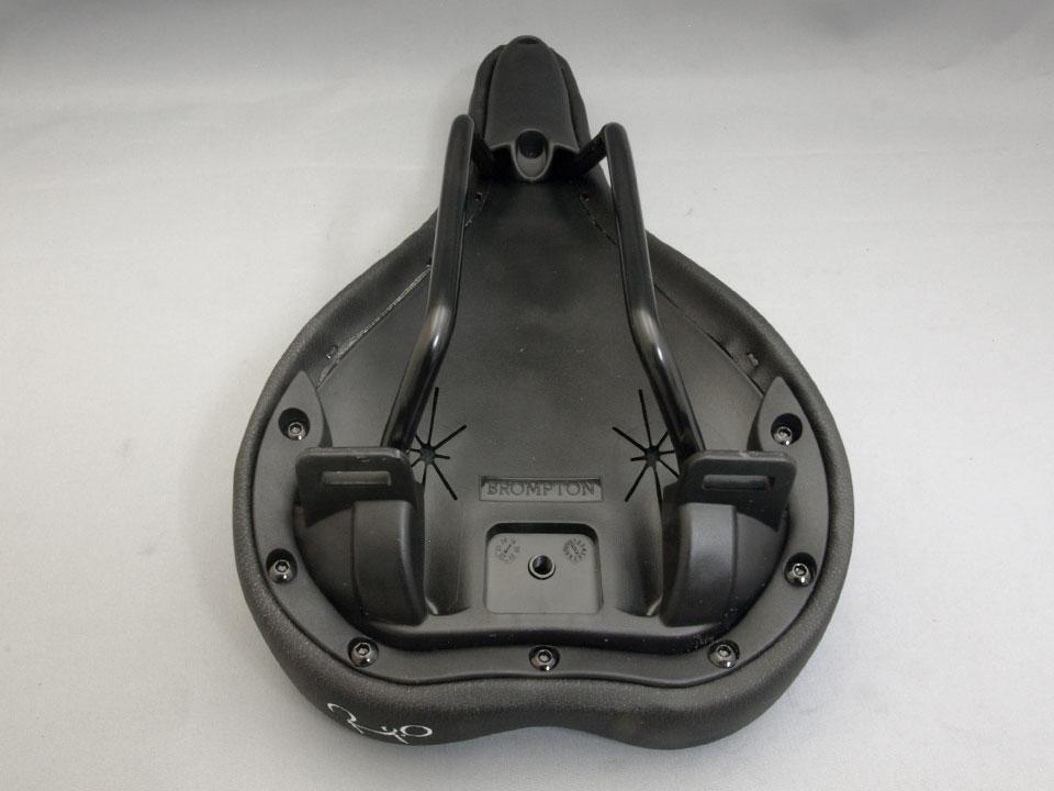 ブロンプトン（BROMPTON）スタンダード サドル 未使用品 説明書付き