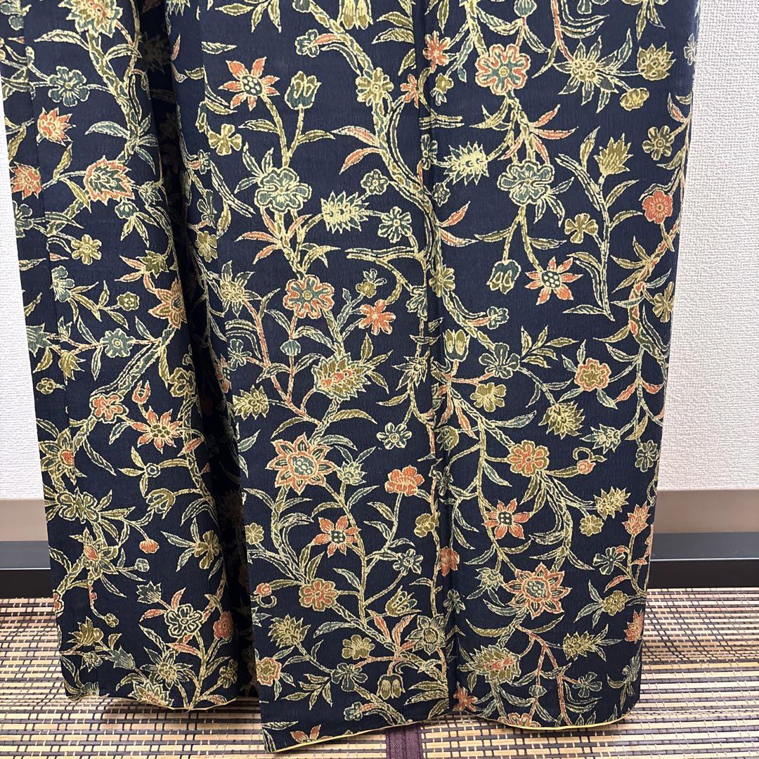 着物 小紋 広衿 袷 黒 黄 モリス 正倉院更紗 ポリエステル 洗えるk0078 着物 小紋 広衿 袷 黒 黄 モリス 正倉院更紗 ポリエステル