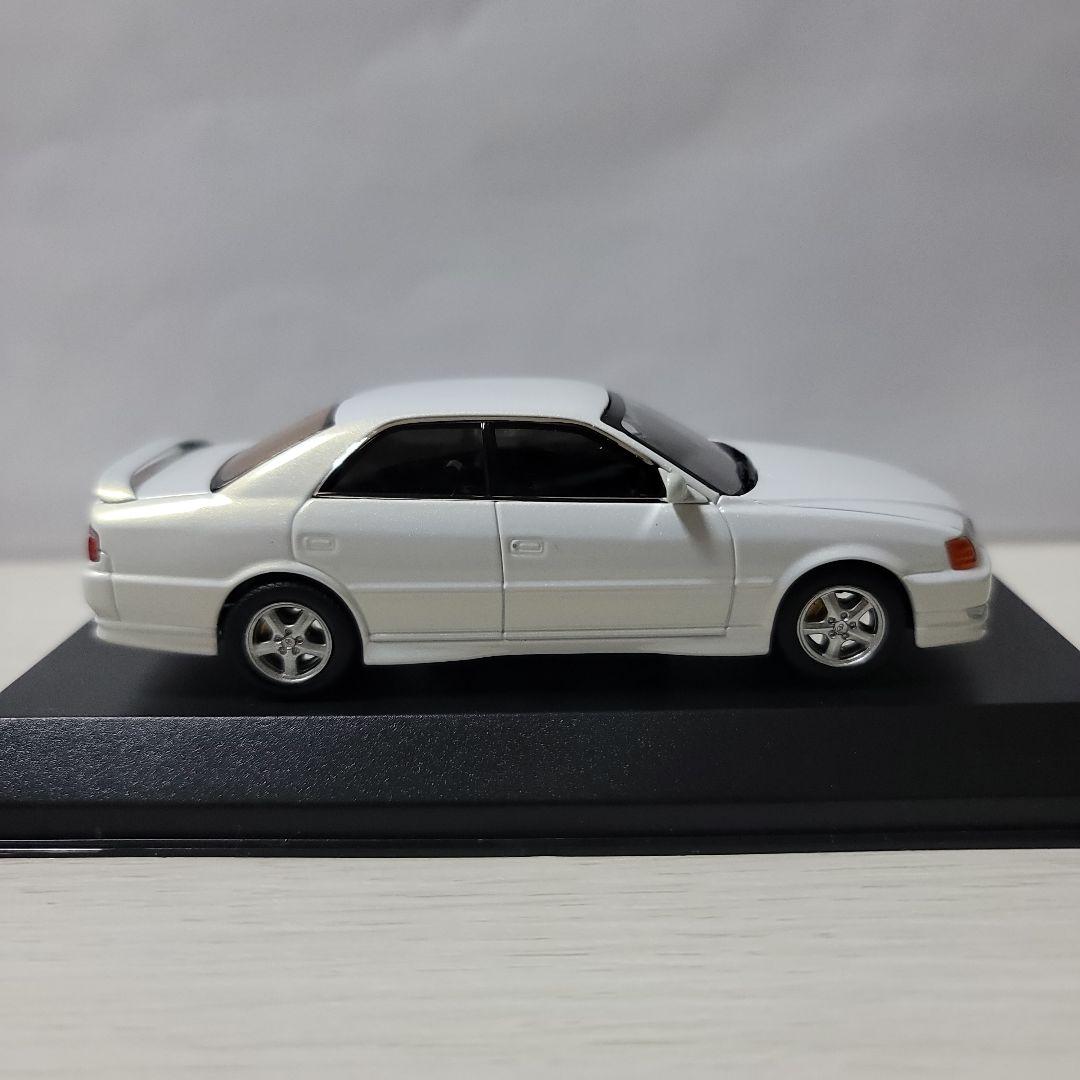 京商トヨタチェイサー2.5ツアラーV(JZX100)1998ホワイトパールマイカ