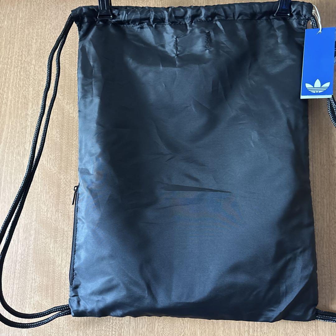 adidas ブラック ナップサック　バッグ