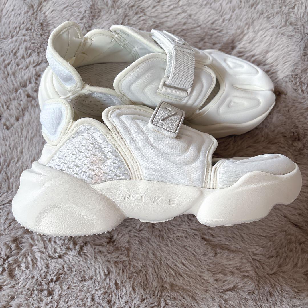 NIKE ナイキ AQUARIFT アクアリフト ホワイト 23cm