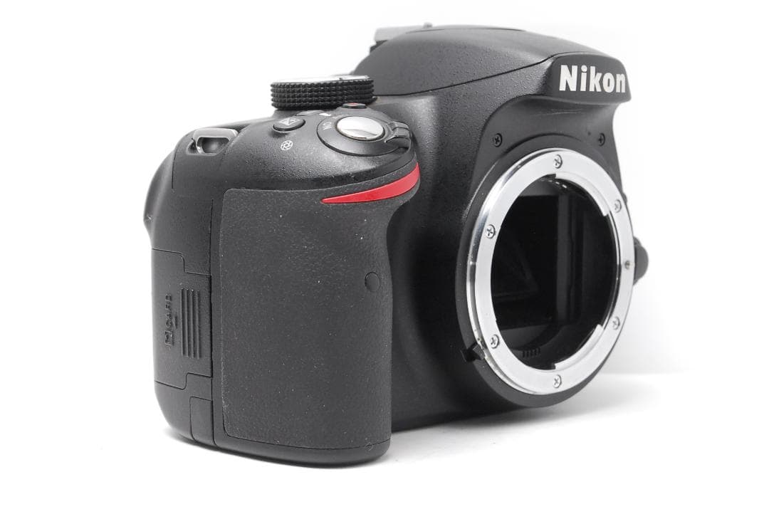 【訳あり】フルHD動画撮影OK Nikon D3200 届いたその日すぐ使える♪ 【訳あり】フルHD動画撮影OK Nikon D3200 届いたその日すぐ使える♪