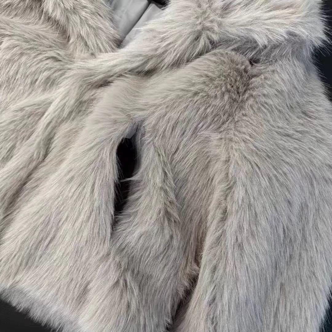 ZARA フェイクファーショートコート M パールグレー - メルカリ