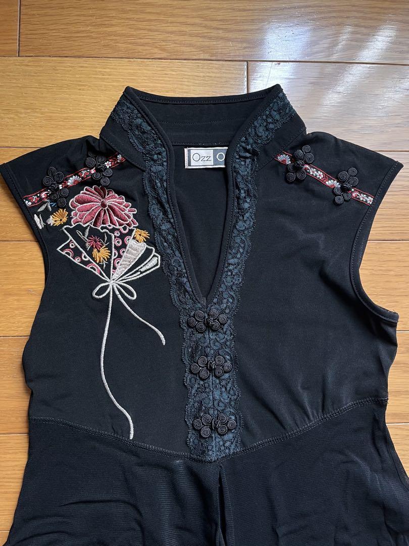 新品 OZZ ON 和柄刺繍が可愛いノースリーブチュニック - メルカリ