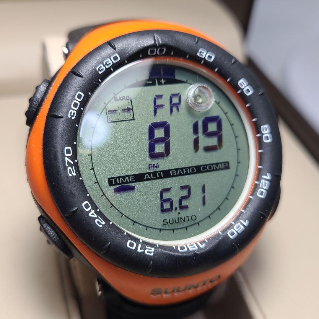 【訳あり】SUUNTO　スント　VECTOR　ベクター　電池交換済み　腕時計