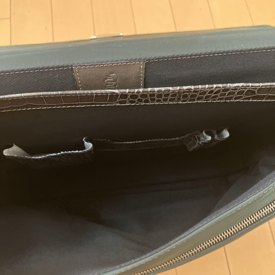 Ducato di MILANO 美品【レザー×ナイロン】型押し ビジネスバッグ