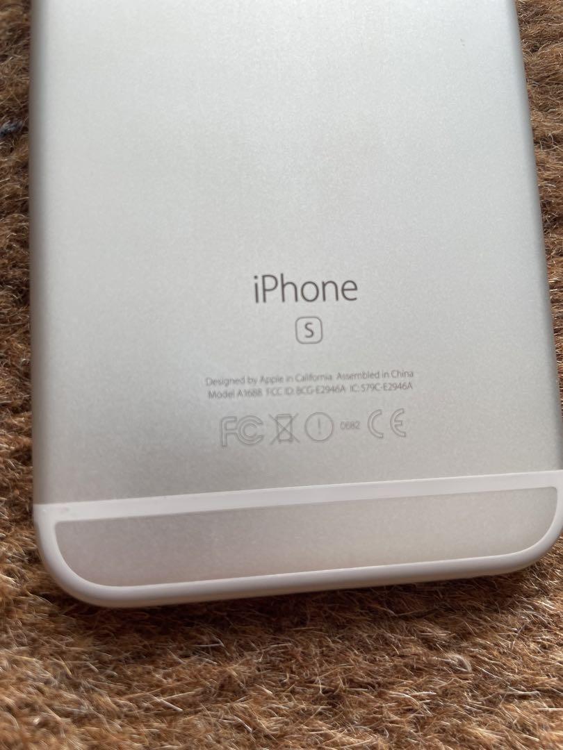 iPhone 6s Silver 32 GB SIMフリー本体 - メルカリ