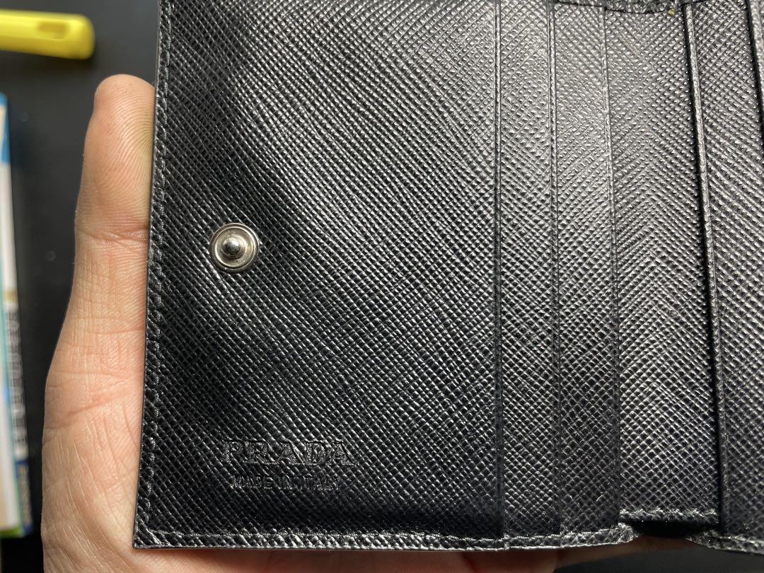 サフィアーノトライアングル 財布