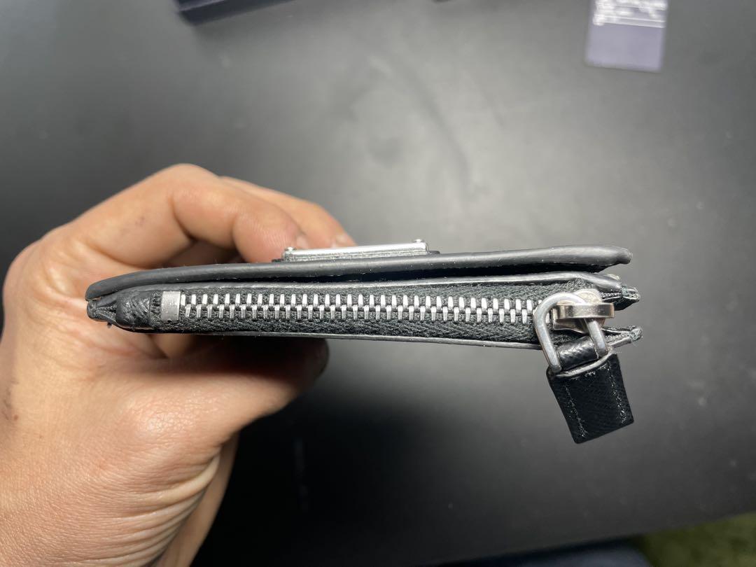 サフィアーノトライアングル 財布