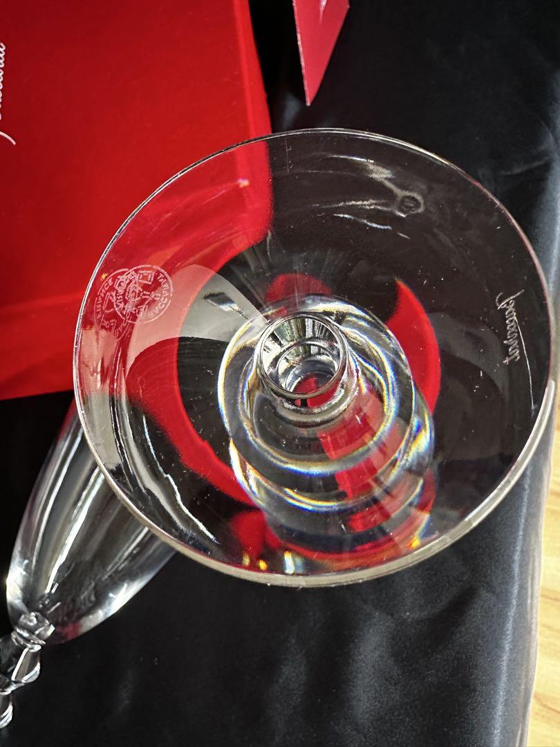 未使用Baccarat フォルテッシモ　クリスタルワイングラス　純正箱　赤い冊子