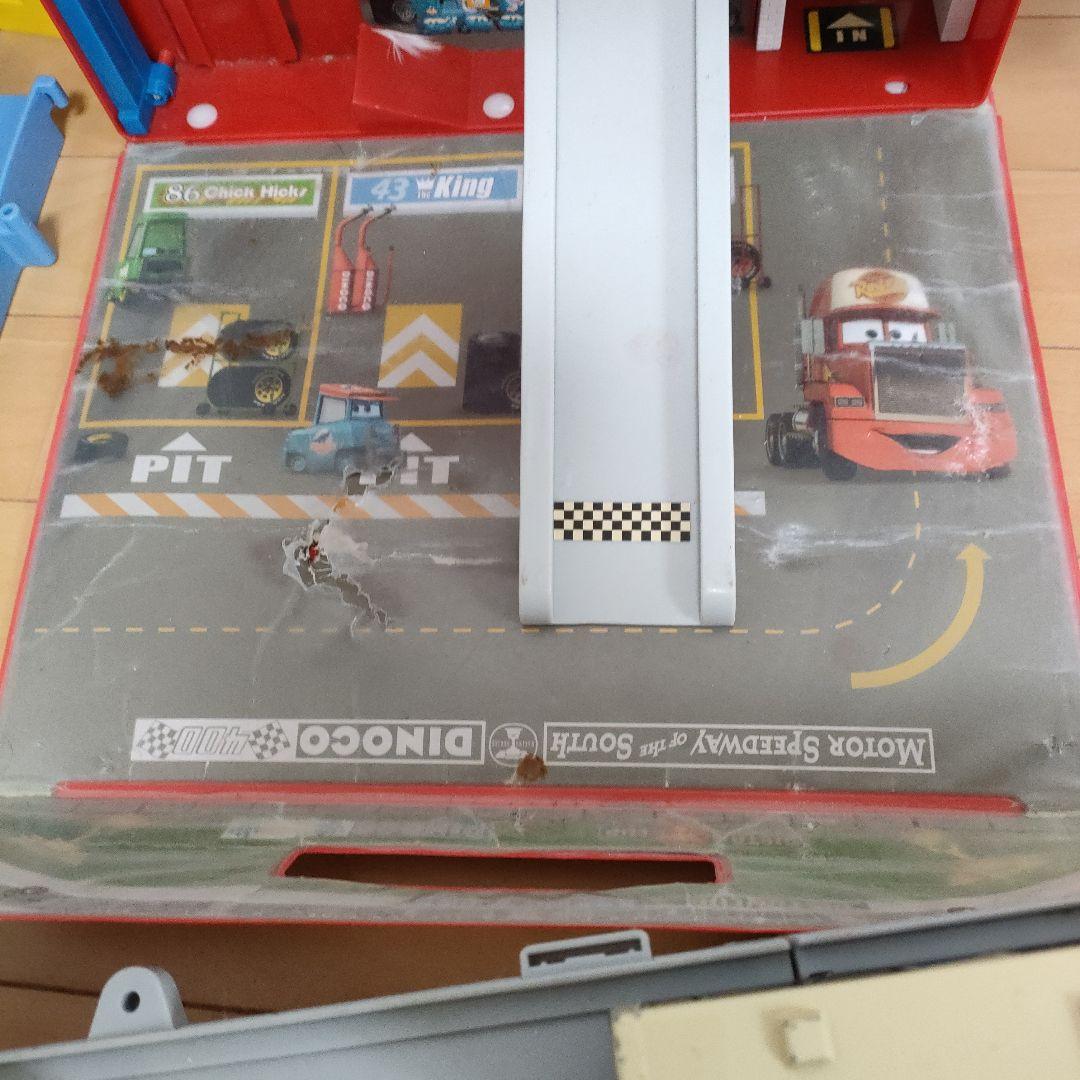 トミカ ミニカーセット レール付き　カーズ