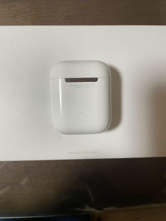 お得特価 第二世代Apple AirPods 本体 純正 balansaケース付き QtfVe-m55576084108 高品質人気SALE
