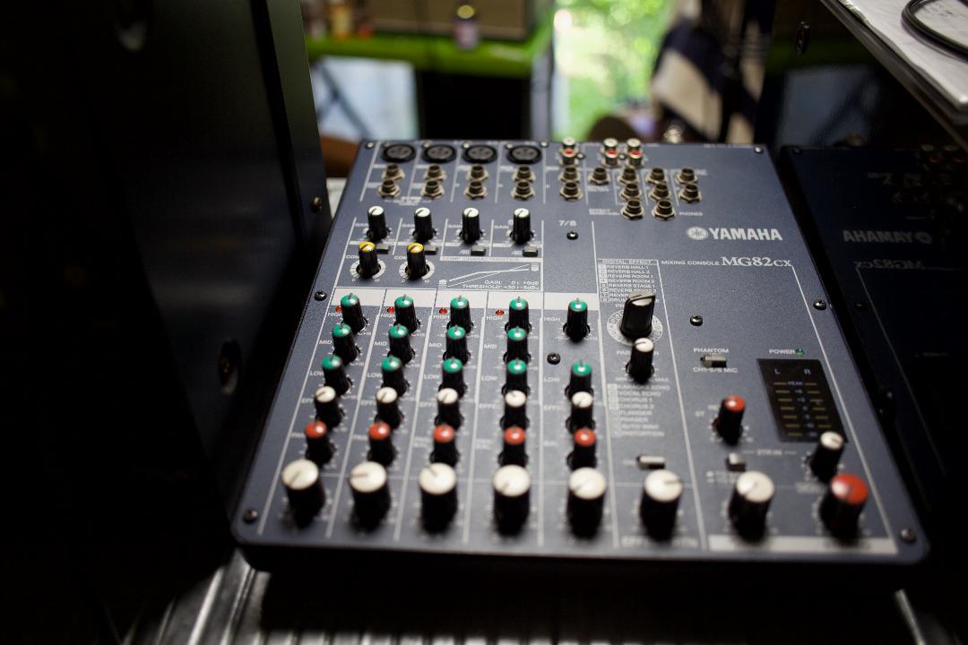 YAMAHA MG82Cx　アナログミキサー　デジタルエフェクター内蔵