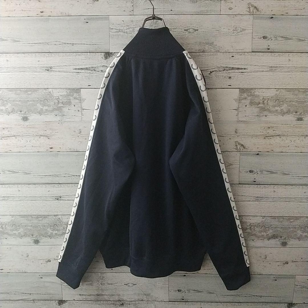FRED PERRY PERRY(フレッドペリー) 80s 緑タグ ロゴ刺繍サイド
