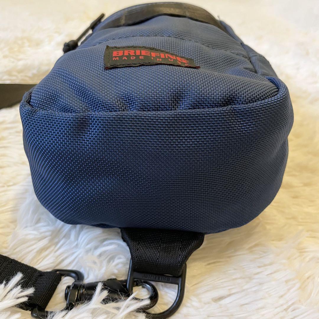 良品★ ブリーフィング ボディーバッグ ナイロン ショルダー ブルー