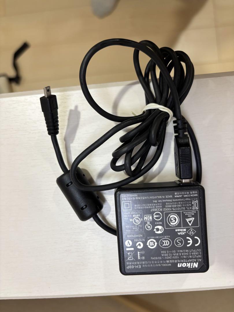 Nikon コンパクトデジタルカメラ ホワイト