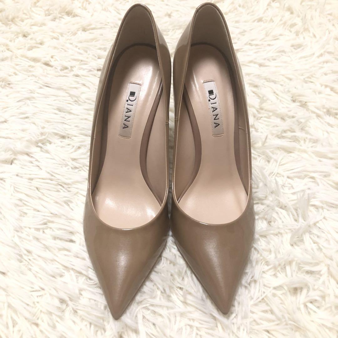 未使用級✨ダイアナ【24U】ポインテッドトゥエナメルパンプス9cm